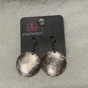 Paparazzi Gleaming Silver Disc Earrings